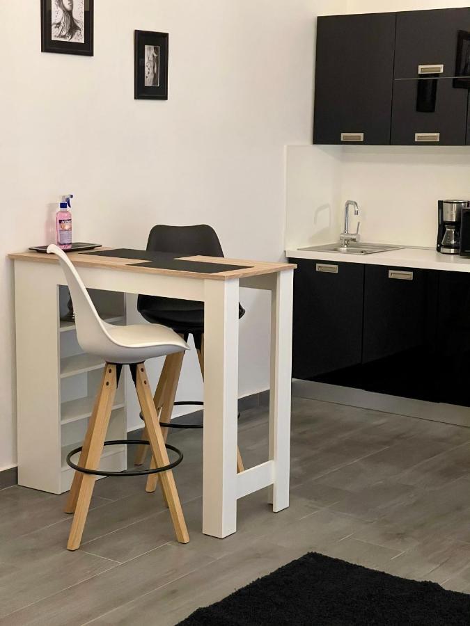 Appartamento Luxury Studio Zara Esterno foto
